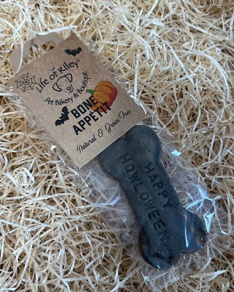 Halloween biscuit bone